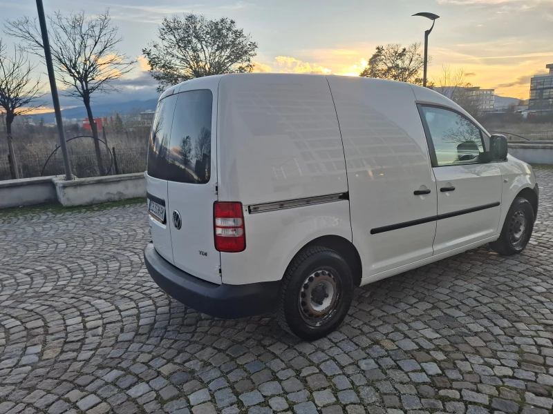 VW Caddy Casten 1.6 TDI, снимка 4 - Автомобили и джипове - 52628562