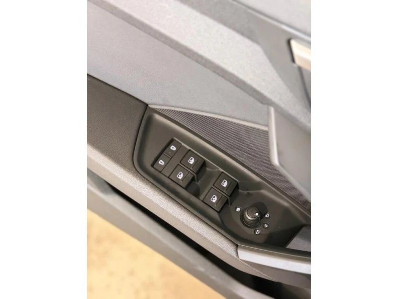 Audi A3 * Komfort * CARFAX * БЕЗ ПЪРВОНАЧАЛНА ВНОСКА, снимка 11 - Автомобили и джипове - 52959913