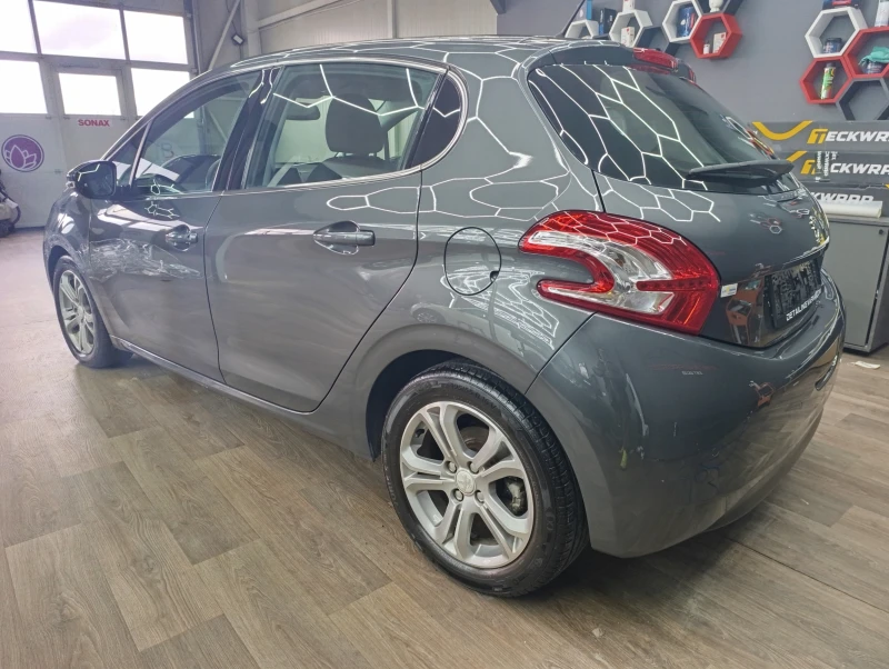 Peugeot 208 1.6 VTI Allure, снимка 10 - Автомобили и джипове - 53177260