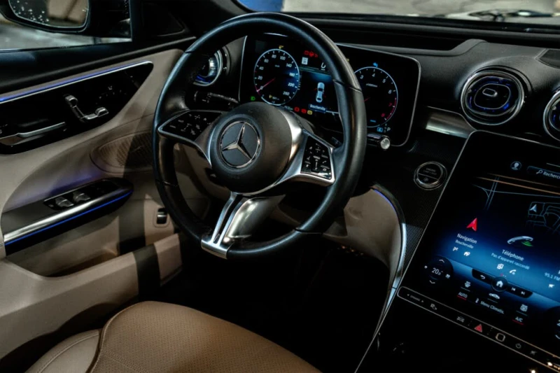 Mercedes-Benz C 300 AMG-Optic * АвтоКредит* (ЦЕНА ДО БГ), снимка 15 - Автомобили и джипове - 53205605