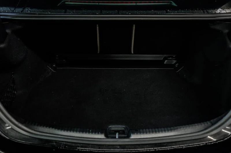 Mercedes-Benz C 300 AMG-Optic * АвтоКредит* (ЦЕНА ДО БГ), снимка 6 - Автомобили и джипове - 53205605