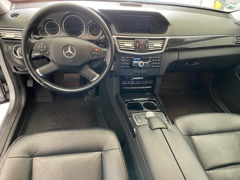 Mercedes-Benz E 220 CDI / AVANTGARDE, снимка 12 - Автомобили и джипове - 53425468