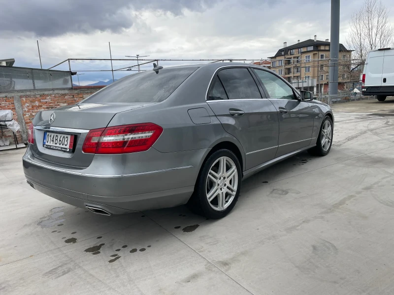 Mercedes-Benz E 220 CDI / AVANTGARDE, снимка 3 - Автомобили и джипове - 53425468