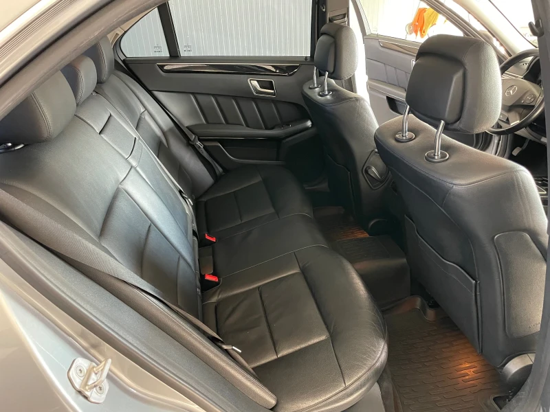 Mercedes-Benz E 220 CDI / AVANTGARDE, снимка 10 - Автомобили и джипове - 53425468