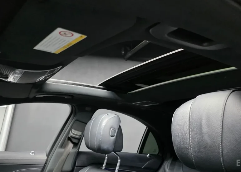 Mercedes-Benz S 350 * AMG Line * HeadUp * * AвтоКредит* (ЦЕНА ДО БГ), снимка 12 - Автомобили и джипове - 53275600