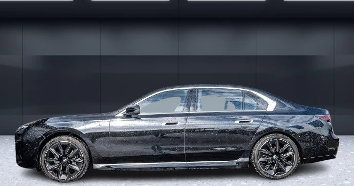 BMW 740 d xDrive = M-Sport Pro = Гаранция, снимка 4 - Автомобили и джипове - 55890235