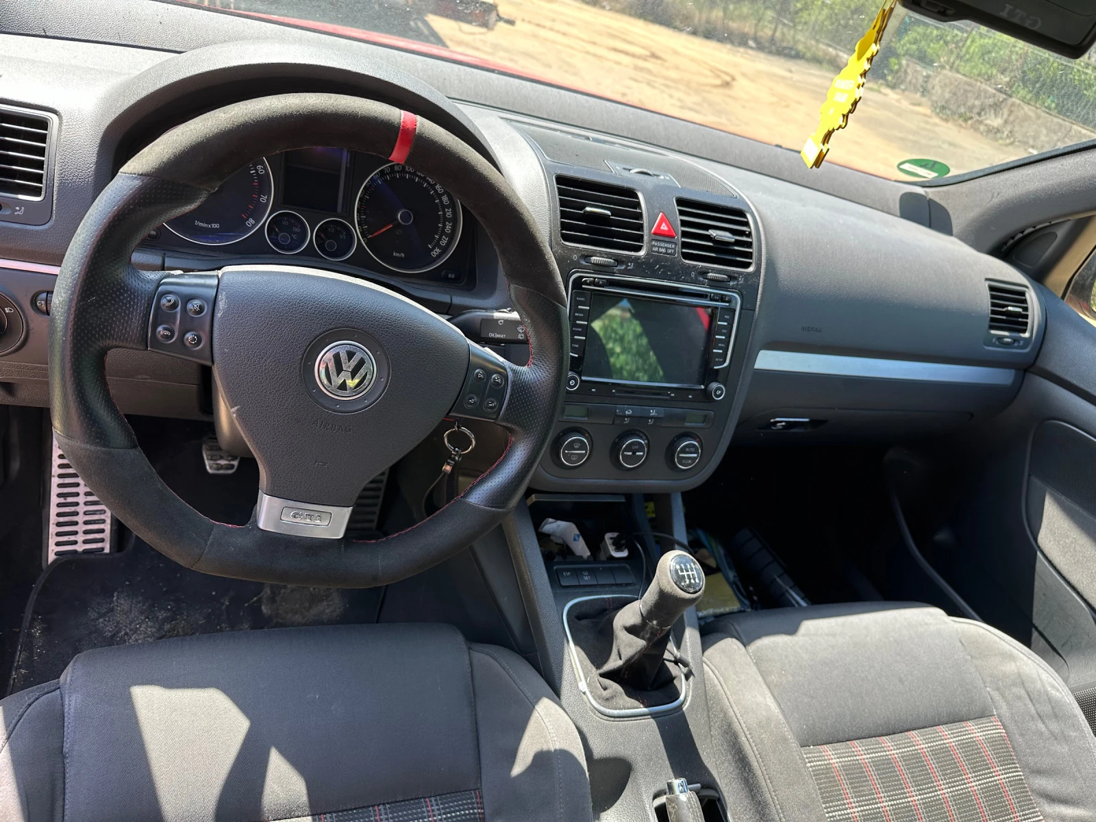 VW Golf GTI - изображение 9