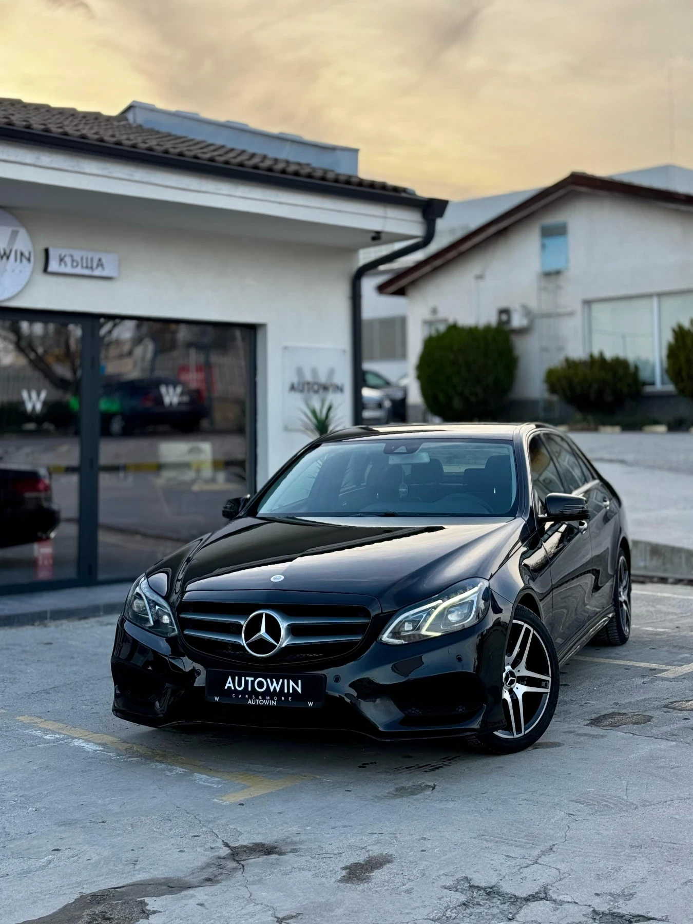 Mercedes-Benz E 220  AMG Line 9 G-tronic | Mobile.bg — изображение 1