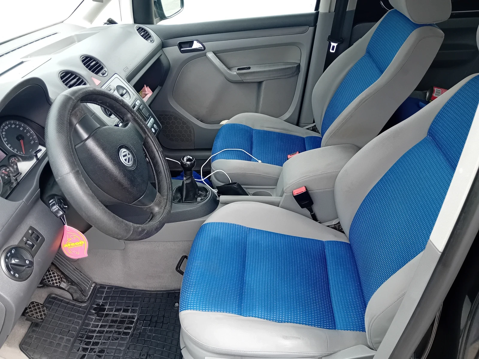 VW Caddy 2.0 109  - изображение 8