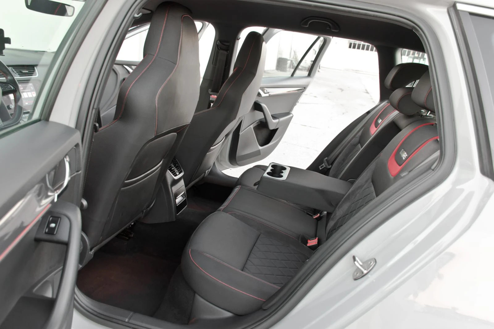 Skoda Octavia VRS/ Nardo Gray/ Distronic/ DSG/ 2.0 TDI | Mobile.bg   15