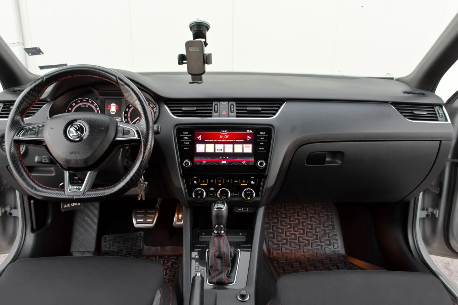 Skoda Octavia VRS/ Nardo Gray/ Distronic/ DSG/ 2.0 TDI - изображение 9
