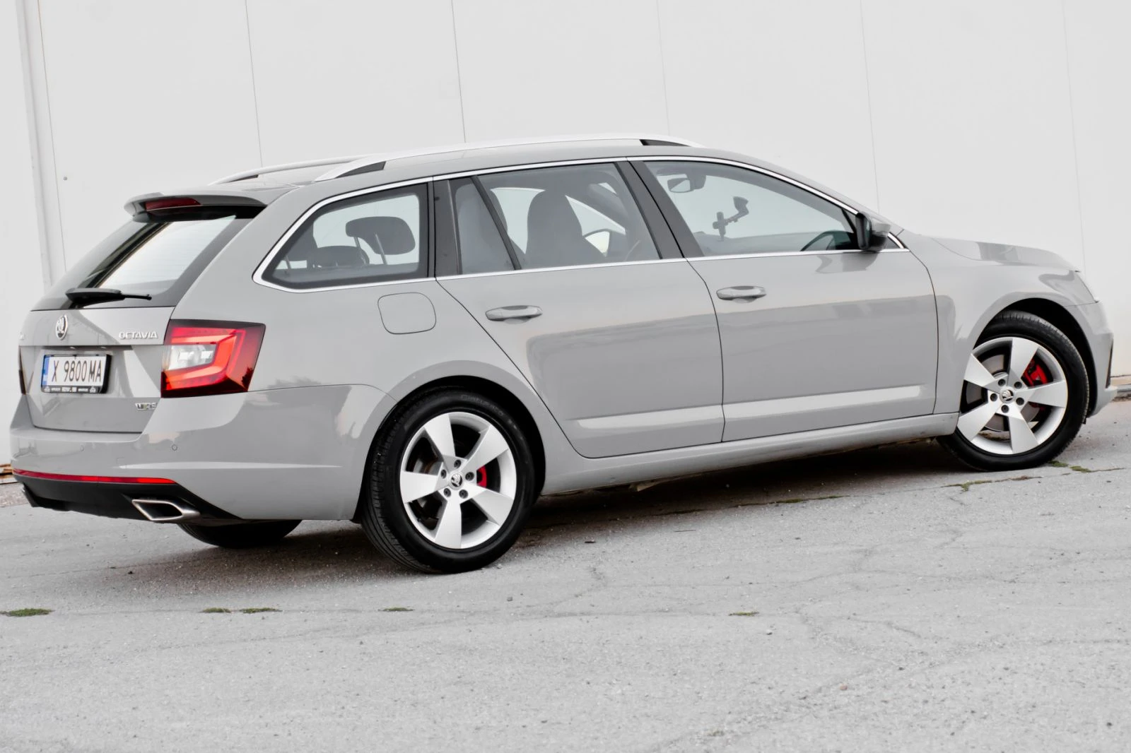 Skoda Octavia VRS/ Nardo Gray/ Distronic/ DSG/ 2.0 TDI - изображение 6