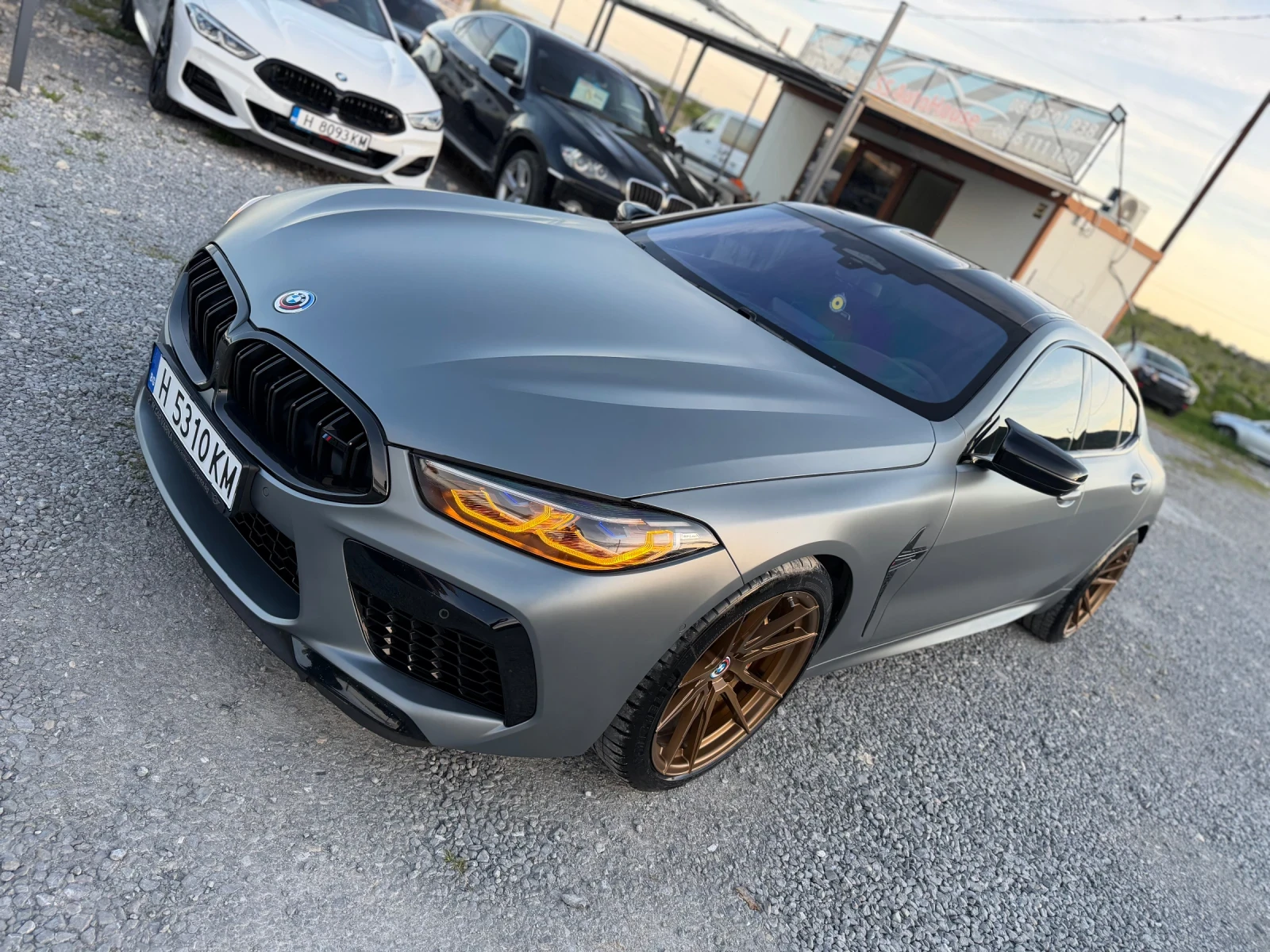 BMW M8 LCI-Competition Гаранция 27 B&W Ceramic Алкантара, снимка 5 - Автомобили и джипове - 51790170