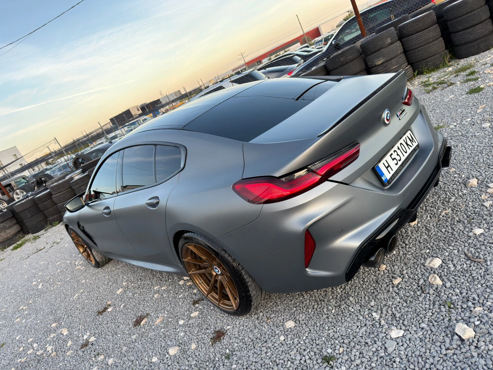 BMW M8 LCI-Competition Гаранция 27 B&W Ceramic Алкантара, снимка 4 - Автомобили и джипове - 51790170