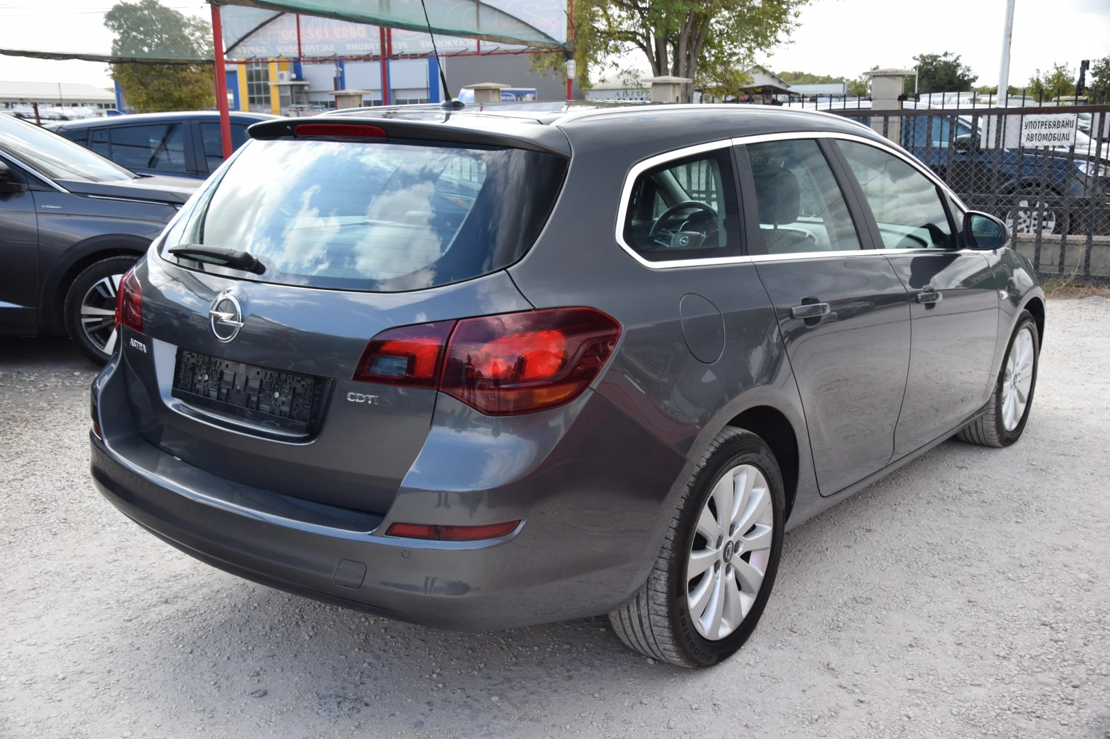 Opel Astra 1, 7d cosmo - изображение 7