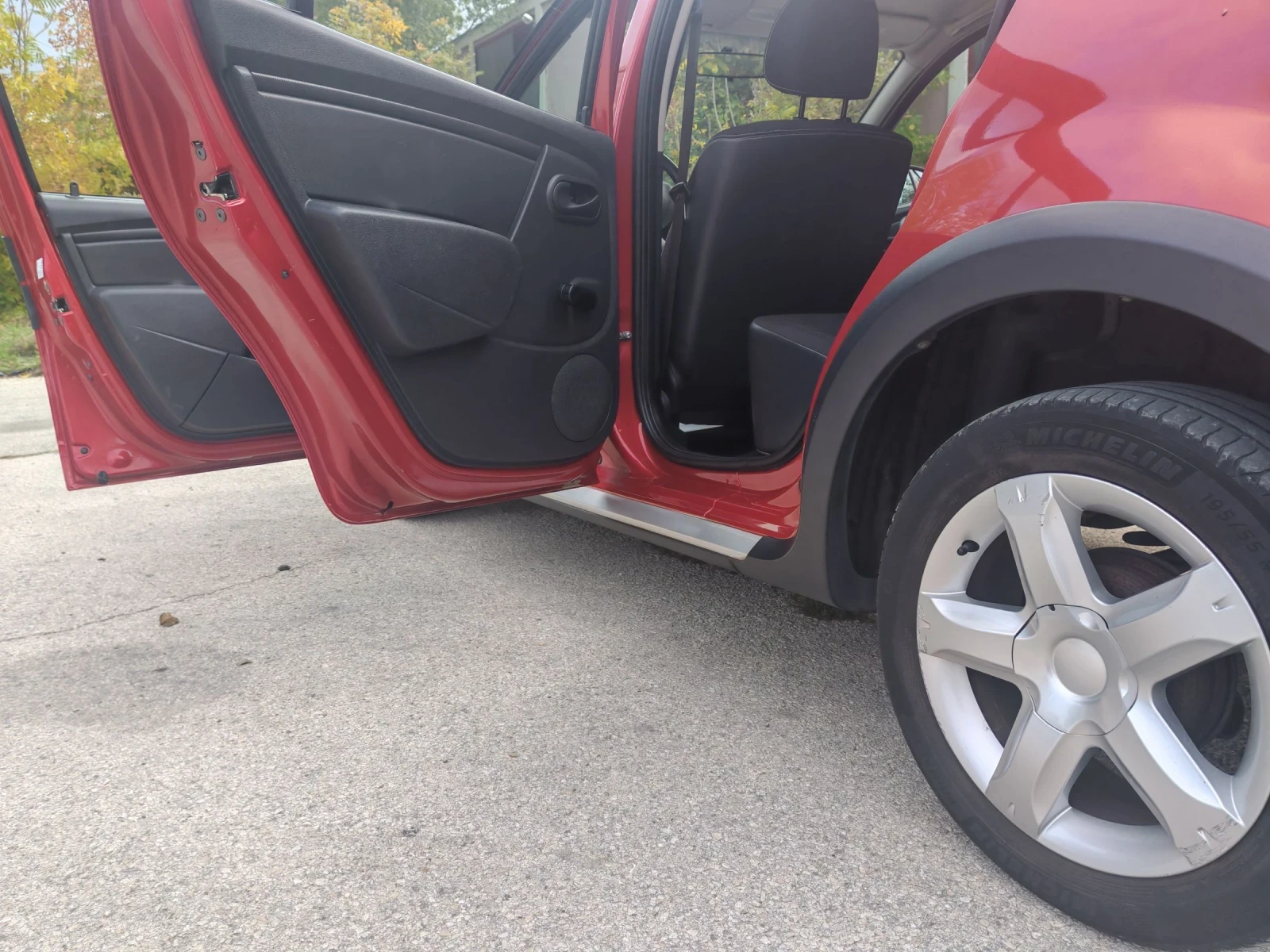 Dacia Sandero 1.6I GAZ STEPWEY 2011G | Mobile.bg   11