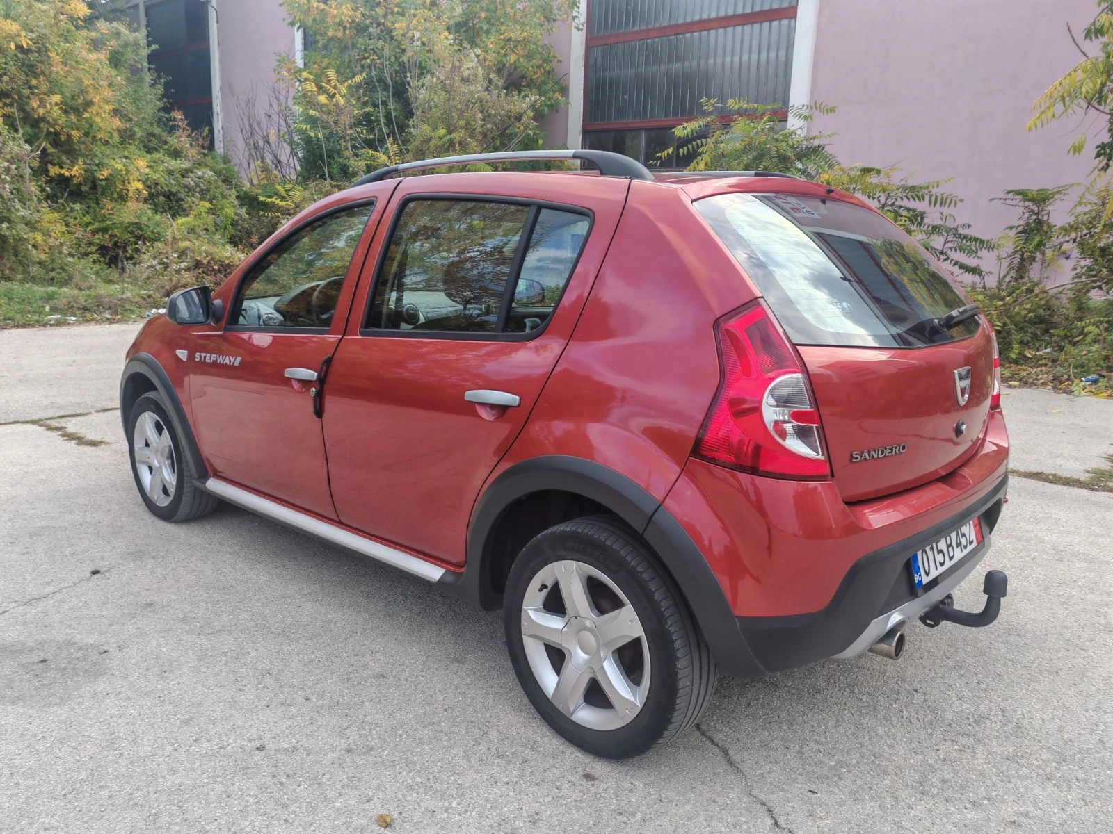 Dacia Sandero 1.6I GAZ STEPWEY 2011G - изображение 7