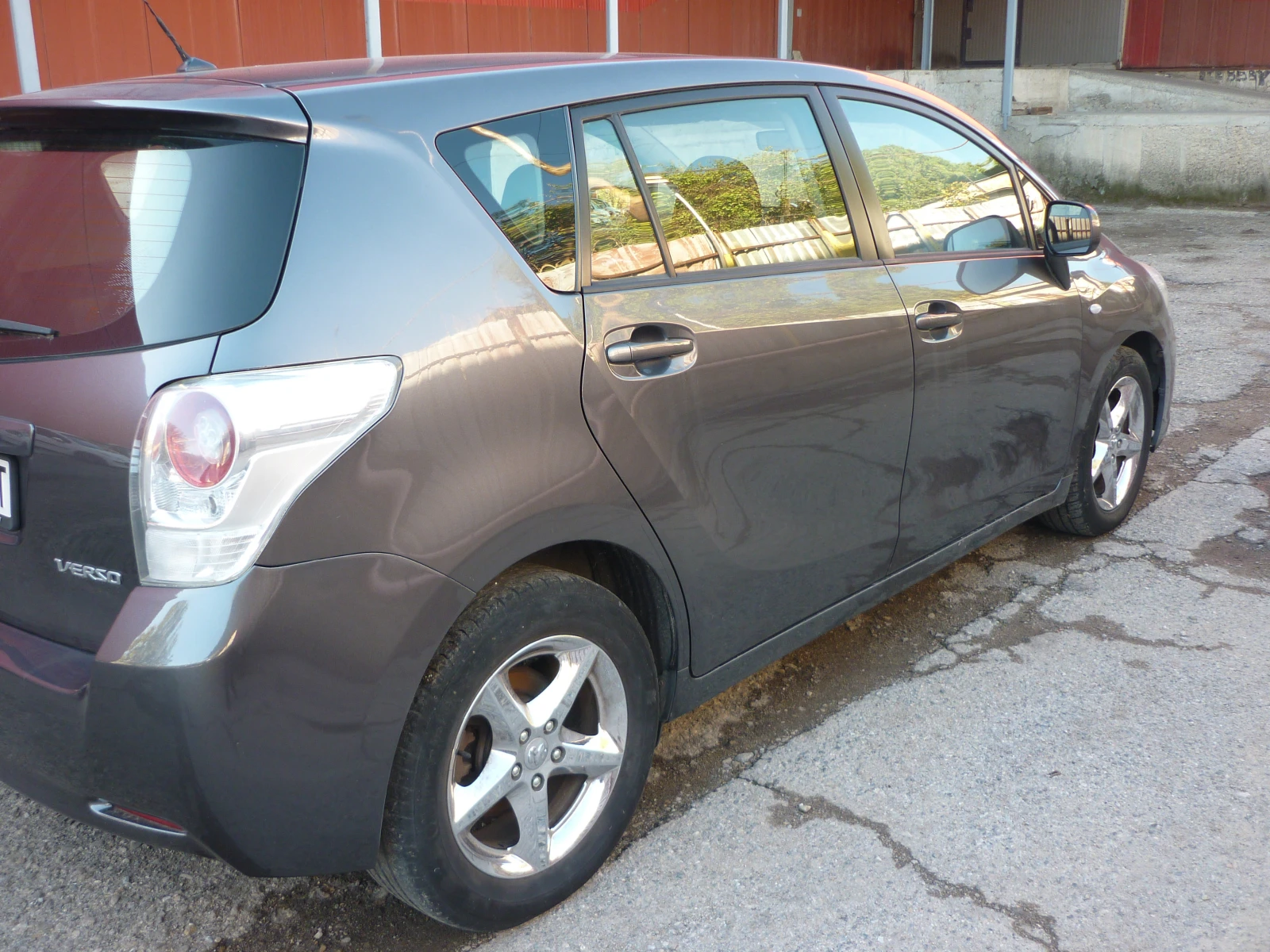 Toyota Verso 2.0 D4D - изображение 5