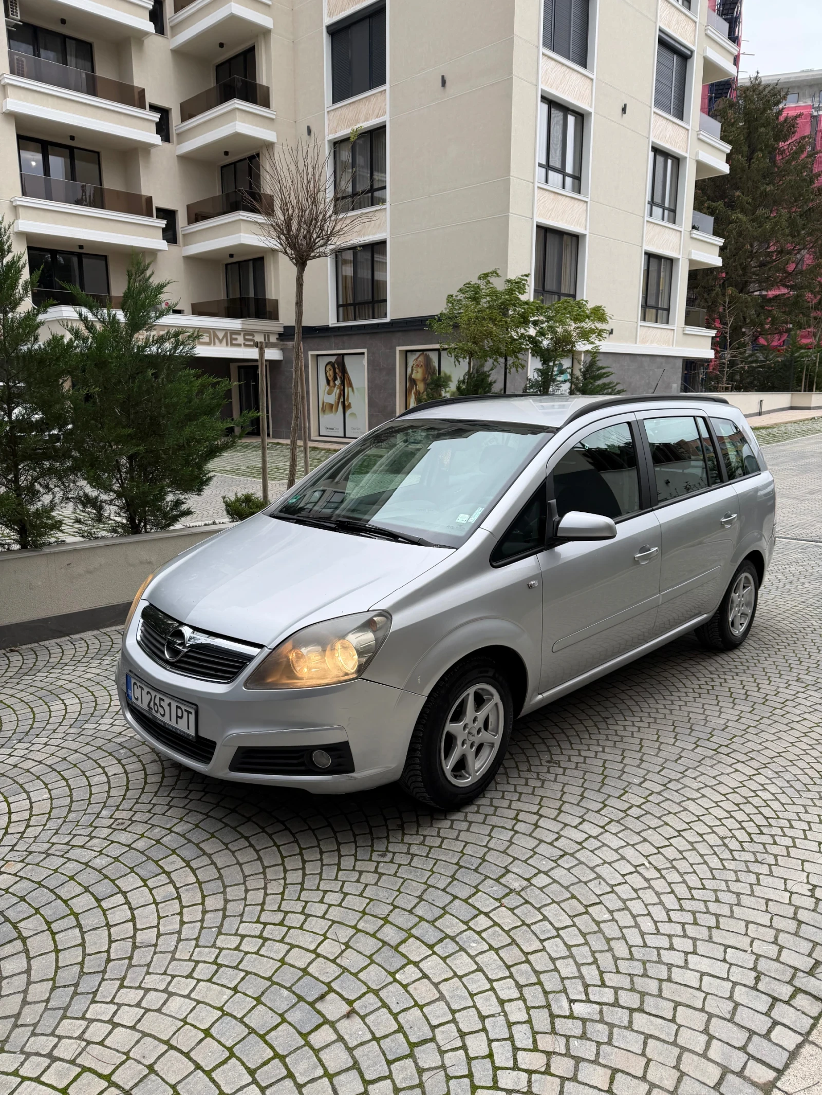 Opel Zafira  - изображение 2