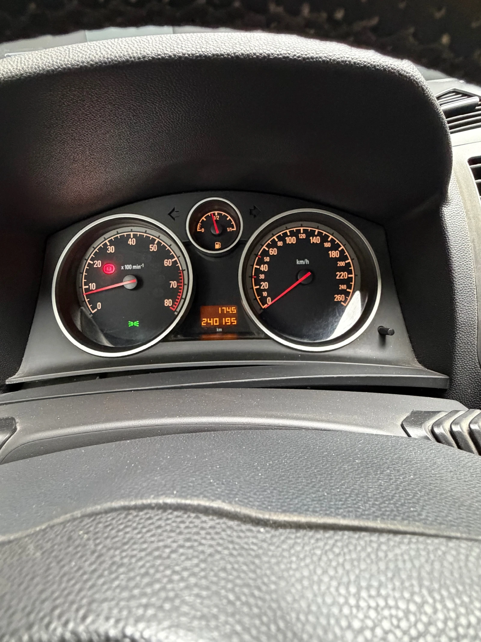 Opel Zafira  - изображение 10