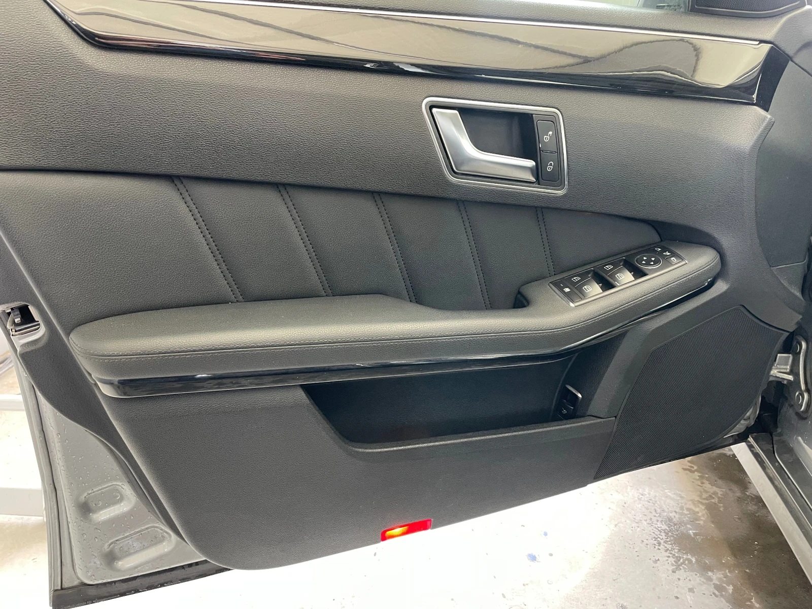 Mercedes-Benz E 220 CDI / AVANTGARDE - изображение 8