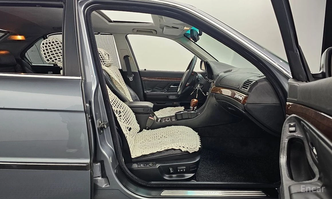 BMW 740  - изображение 10