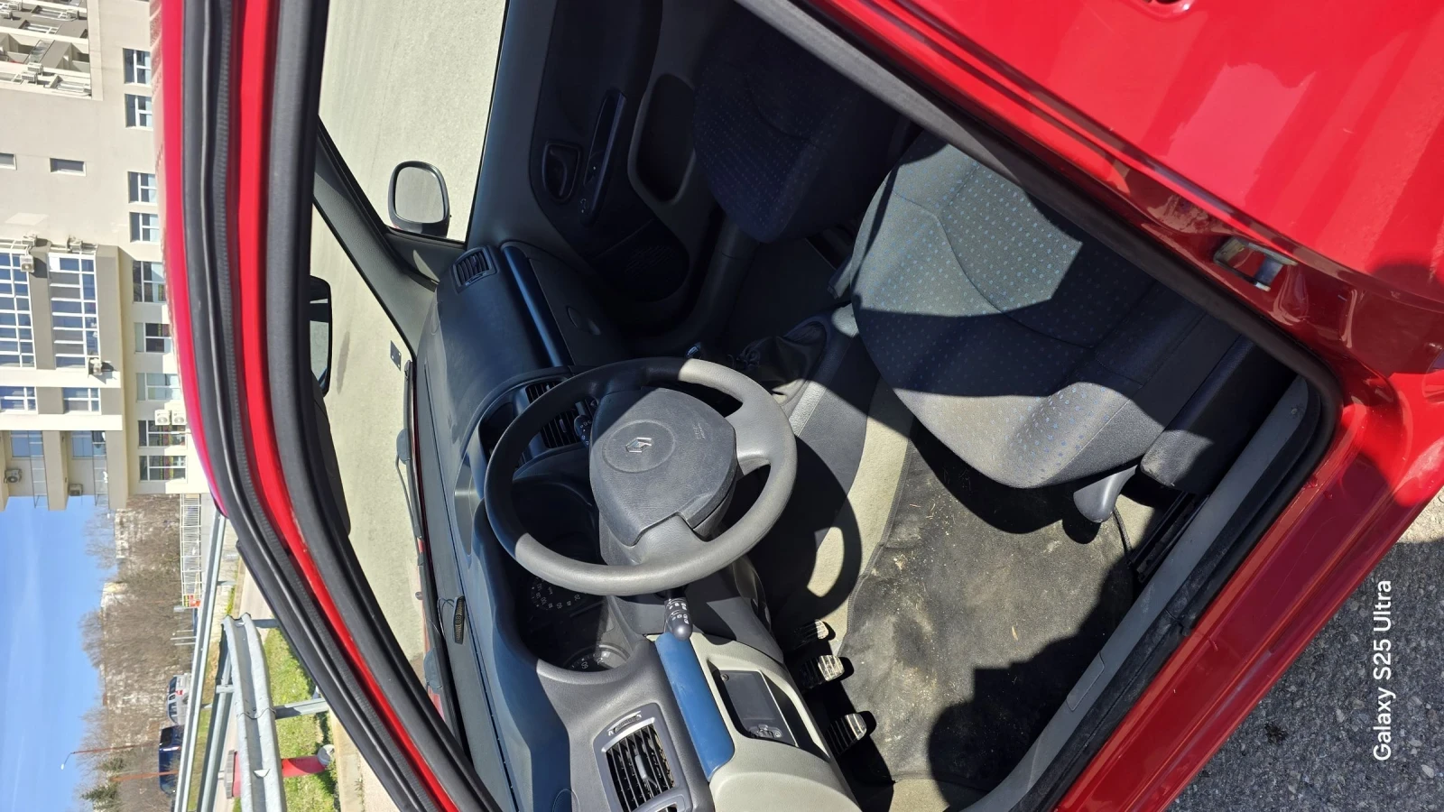 Renault Clio 1.2 16v, снимка 6 - Автомобили и джипове - 53987008