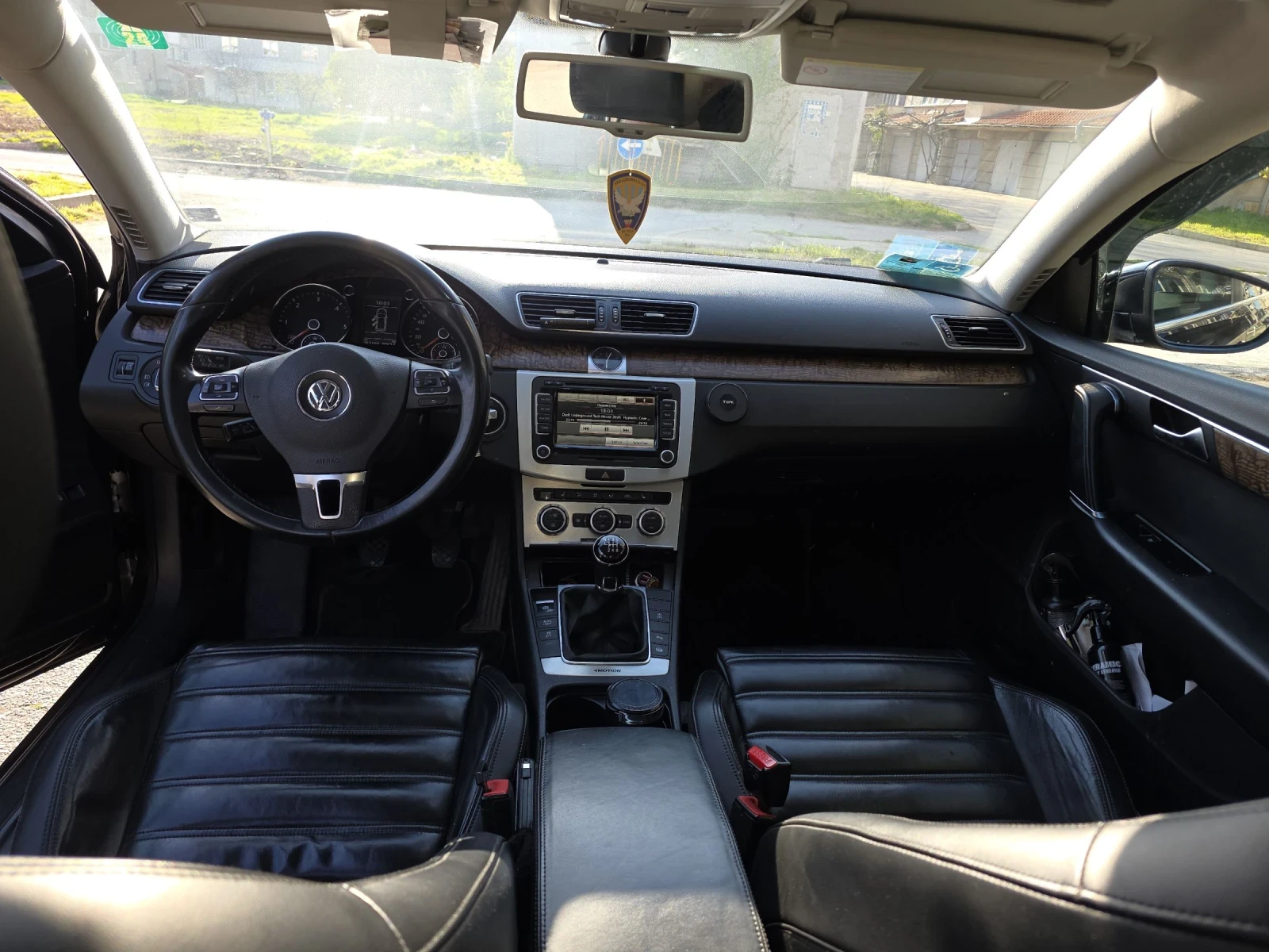 VW Passat B7  4x4, снимка 12 - Автомобили и джипове - 54184791