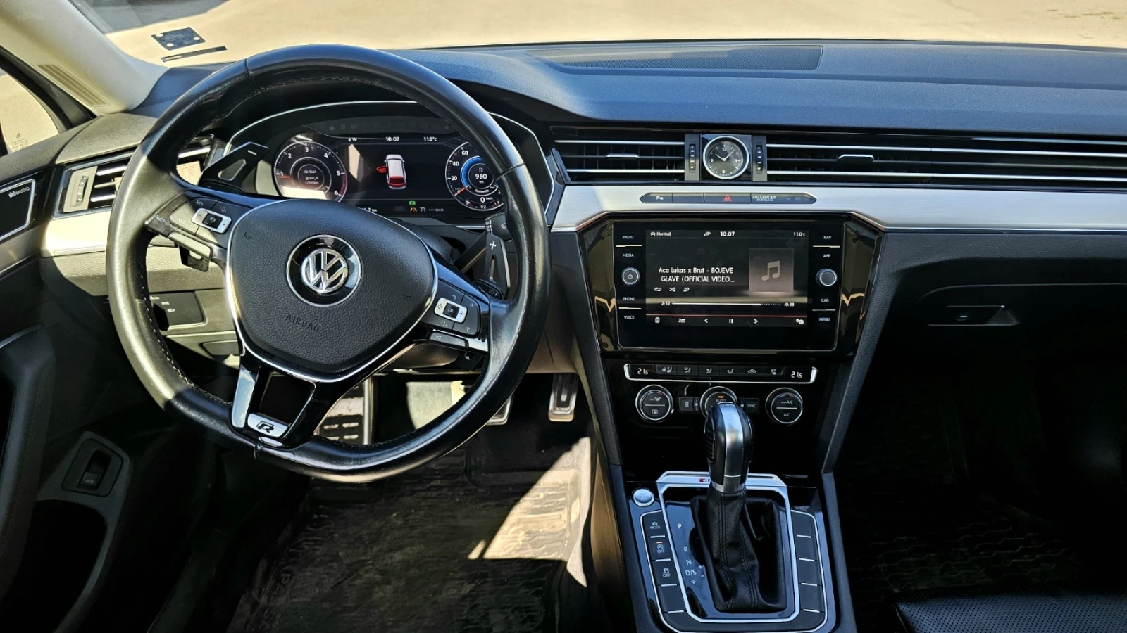 VW Passat, снимка 10 - Автомобили и джипове - 54363994
