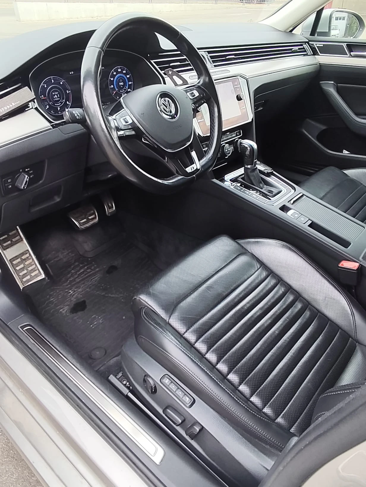 VW Passat, снимка 9 - Автомобили и джипове - 54363994