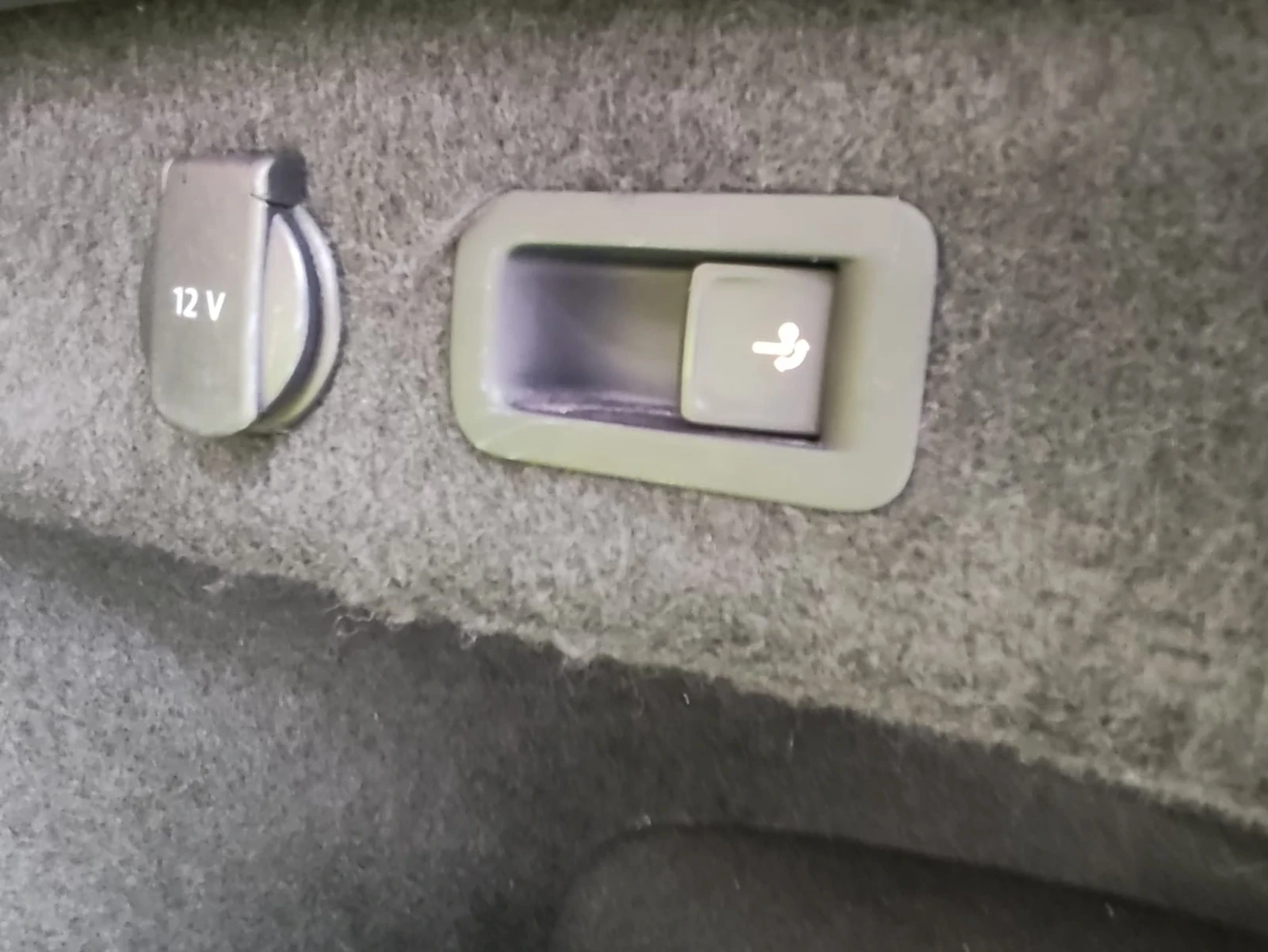 VW Passat, снимка 14 - Автомобили и джипове - 54363994
