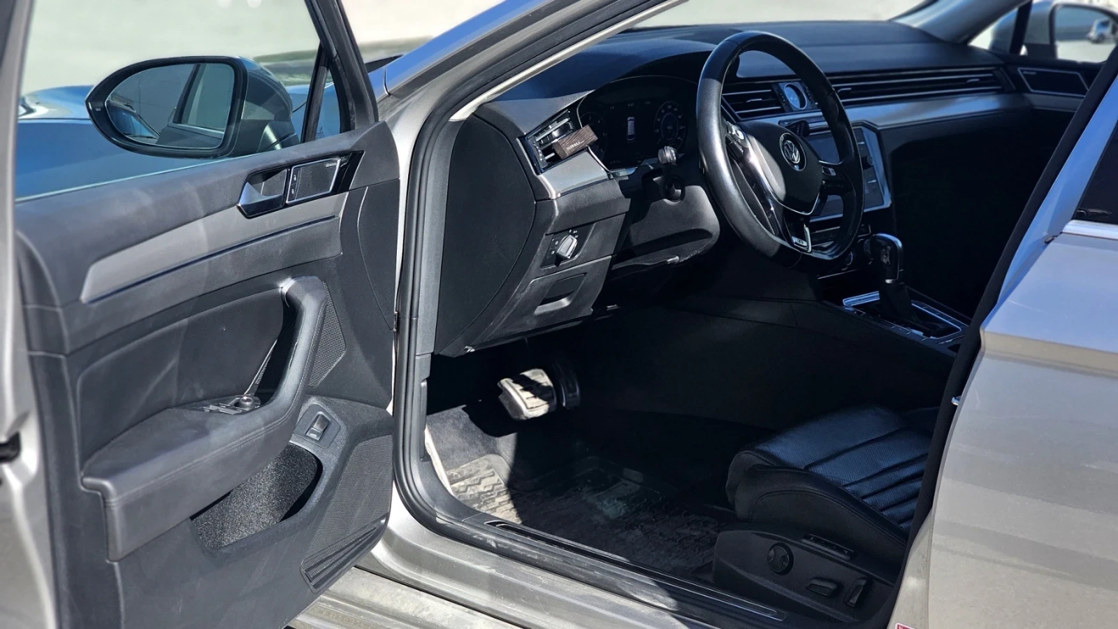 VW Passat, снимка 8 - Автомобили и джипове - 54363994