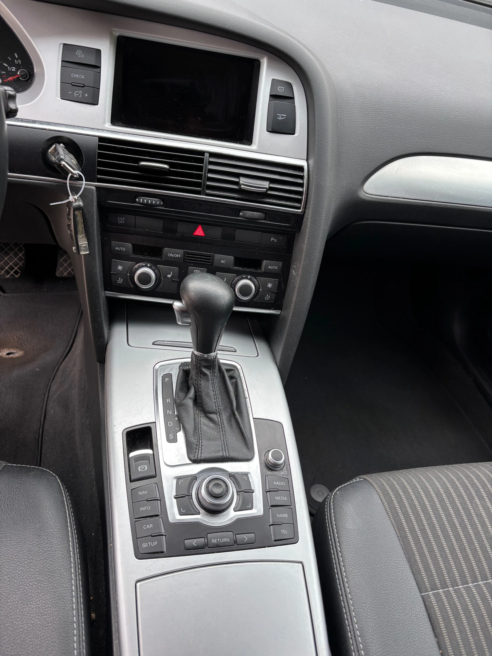 Audi A6 2, 0tdi.170k., снимка 14 - Автомобили и джипове - 54456435