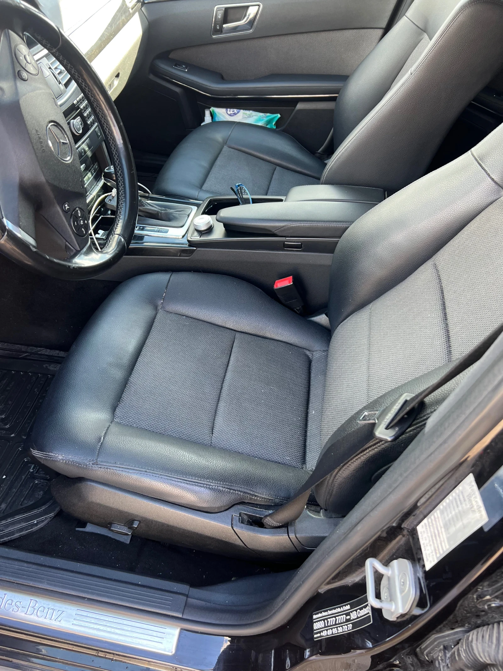 Mercedes-Benz E 220, снимка 14 - Автомобили и джипове - 54557641