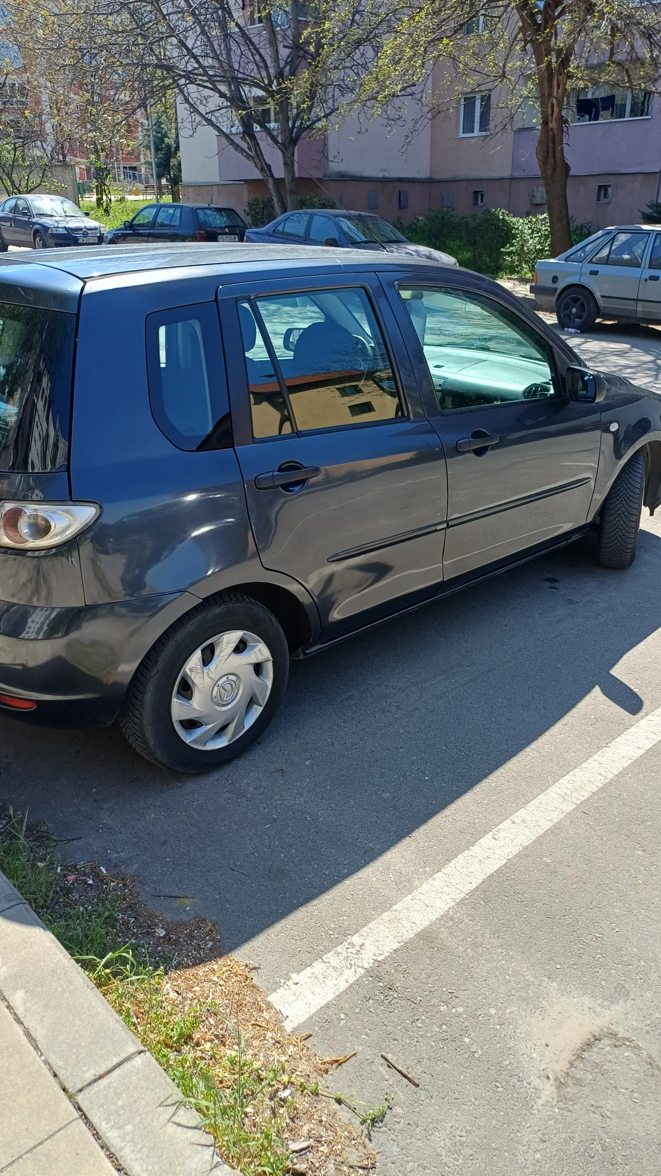 Mazda 2, снимка 2 - Автомобили и джипове - 54657575