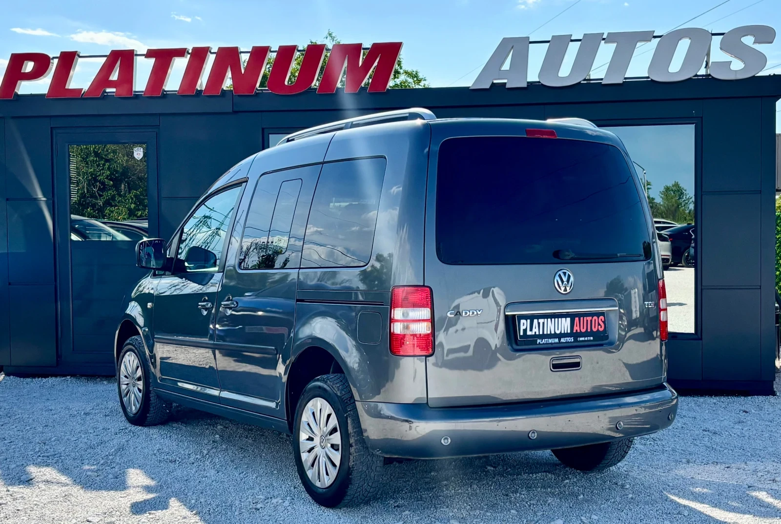 VW Caddy 1.6D/7 МЕСТЕН/ПОДГРЕВ/ПАРКТРОНИК, снимка 10 - Автомобили и джипове - 54758379