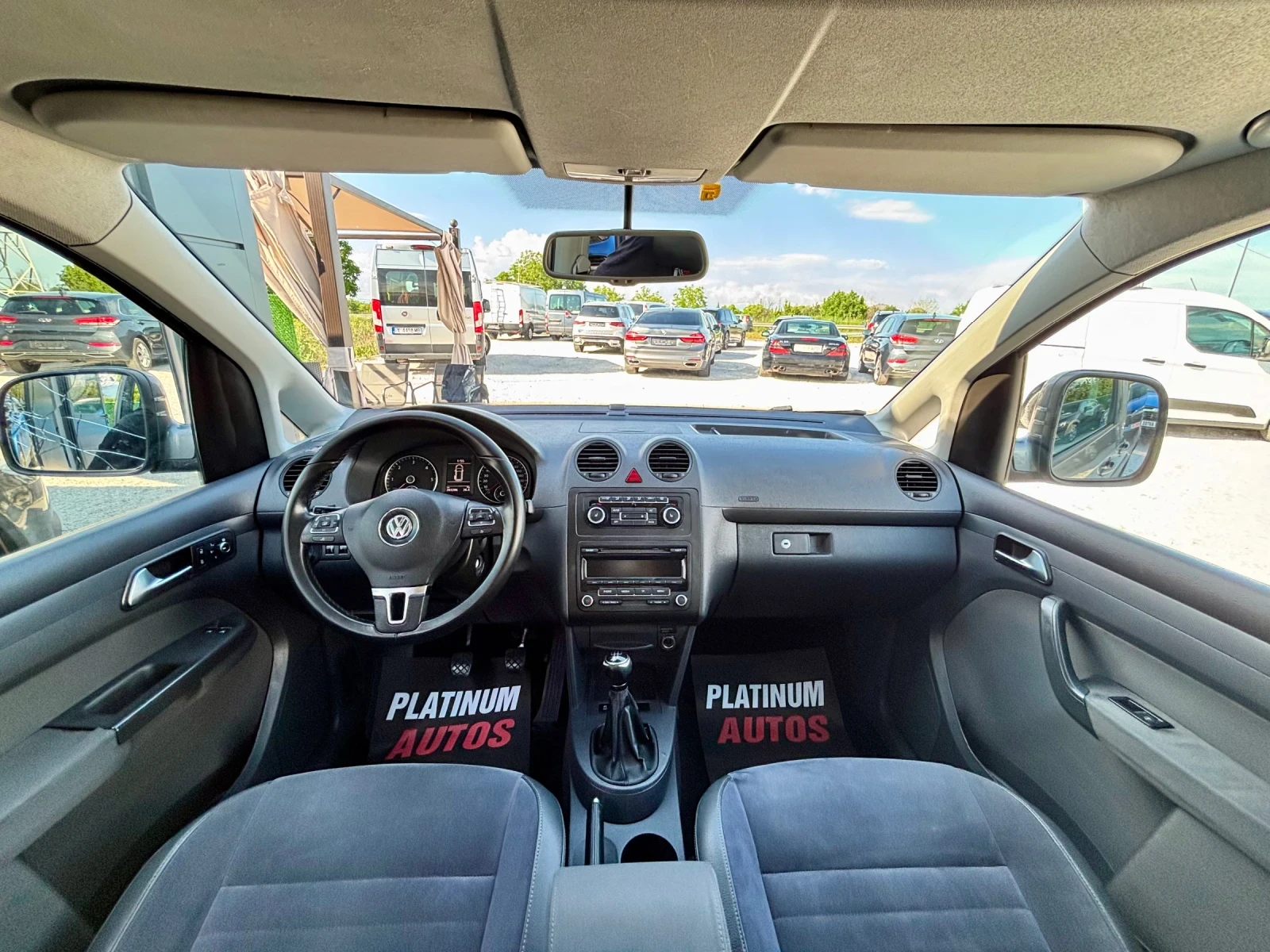 VW Caddy 1.6D/7 МЕСТЕН/ПОДГРЕВ/ПАРКТРОНИК, снимка 14 - Автомобили и джипове - 54758379