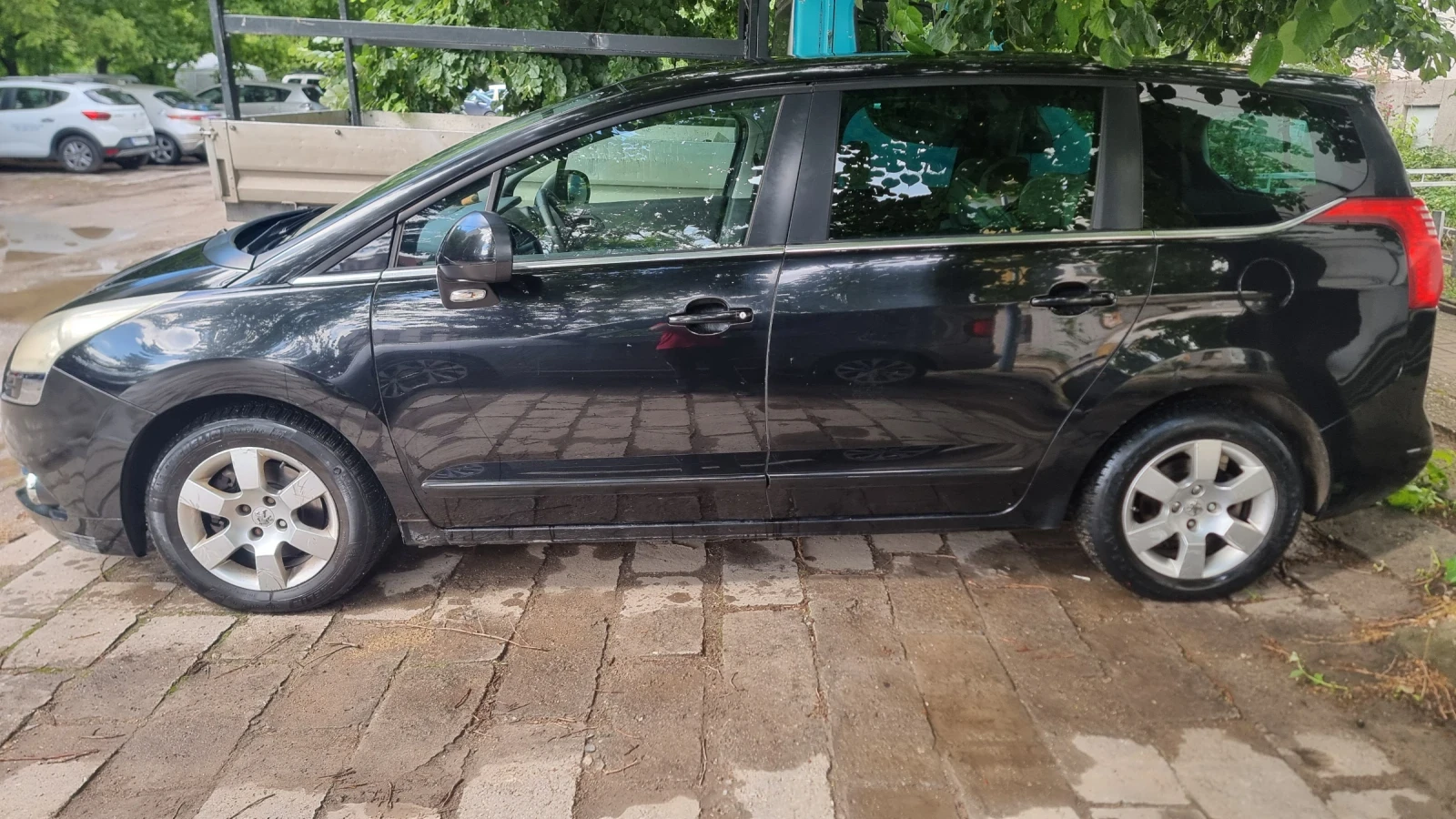 Peugeot 5008 2.0 HDI, head up, кожа, подгрев, снимка 2 - Автомобили и джипове - 54959056