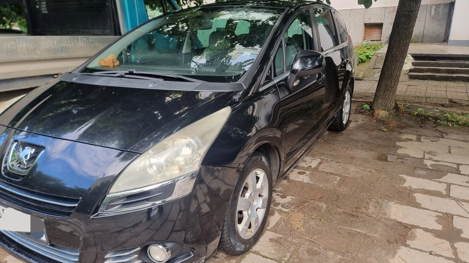 Peugeot 5008 2.0 HDI, head up, кожа, подгрев, снимка 3 - Автомобили и джипове - 54959056