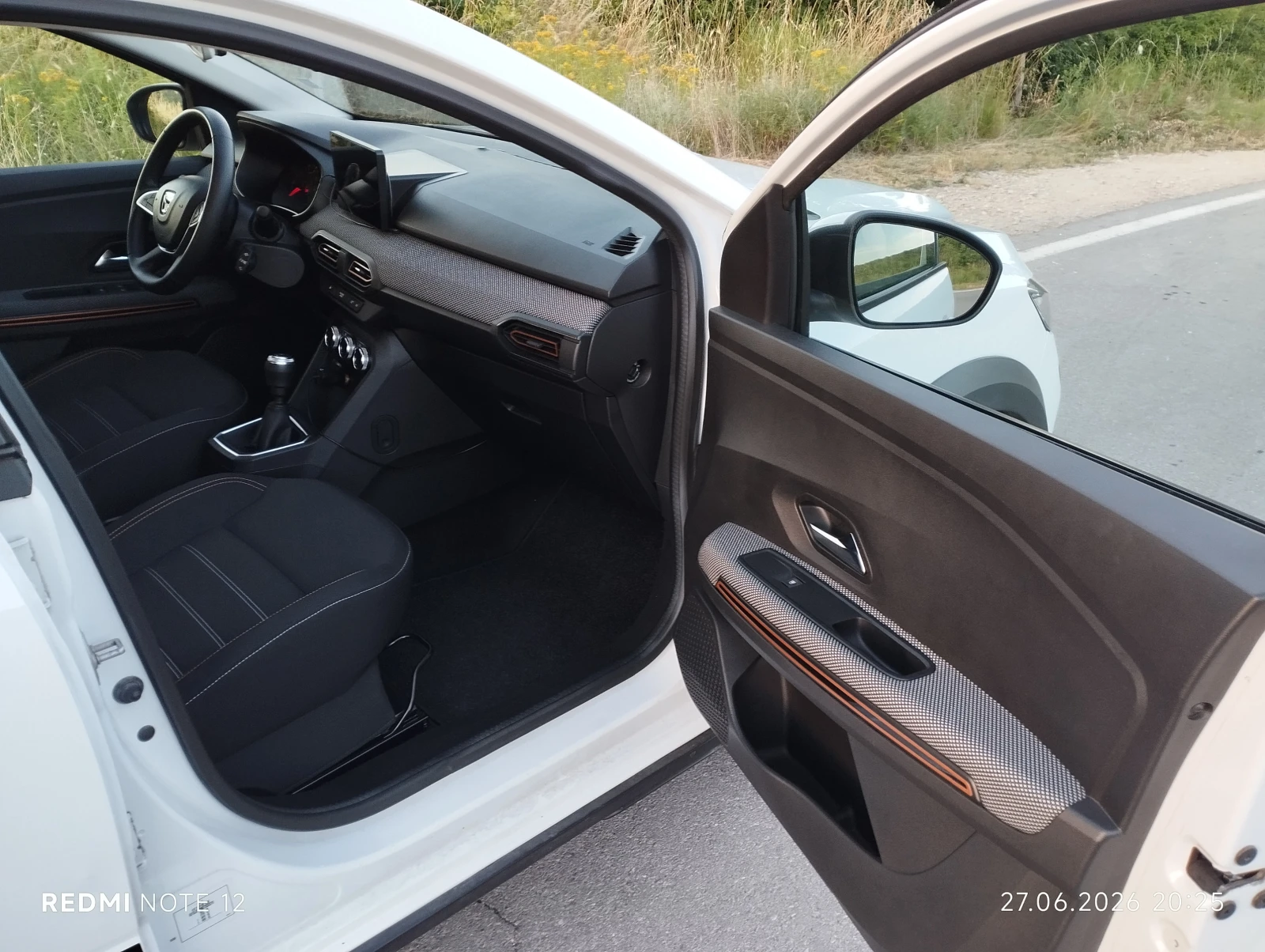 Dacia Sandero Stepway 1.0 LPG (Eco-G 100), снимка 14 - Автомобили и джипове - 55091061