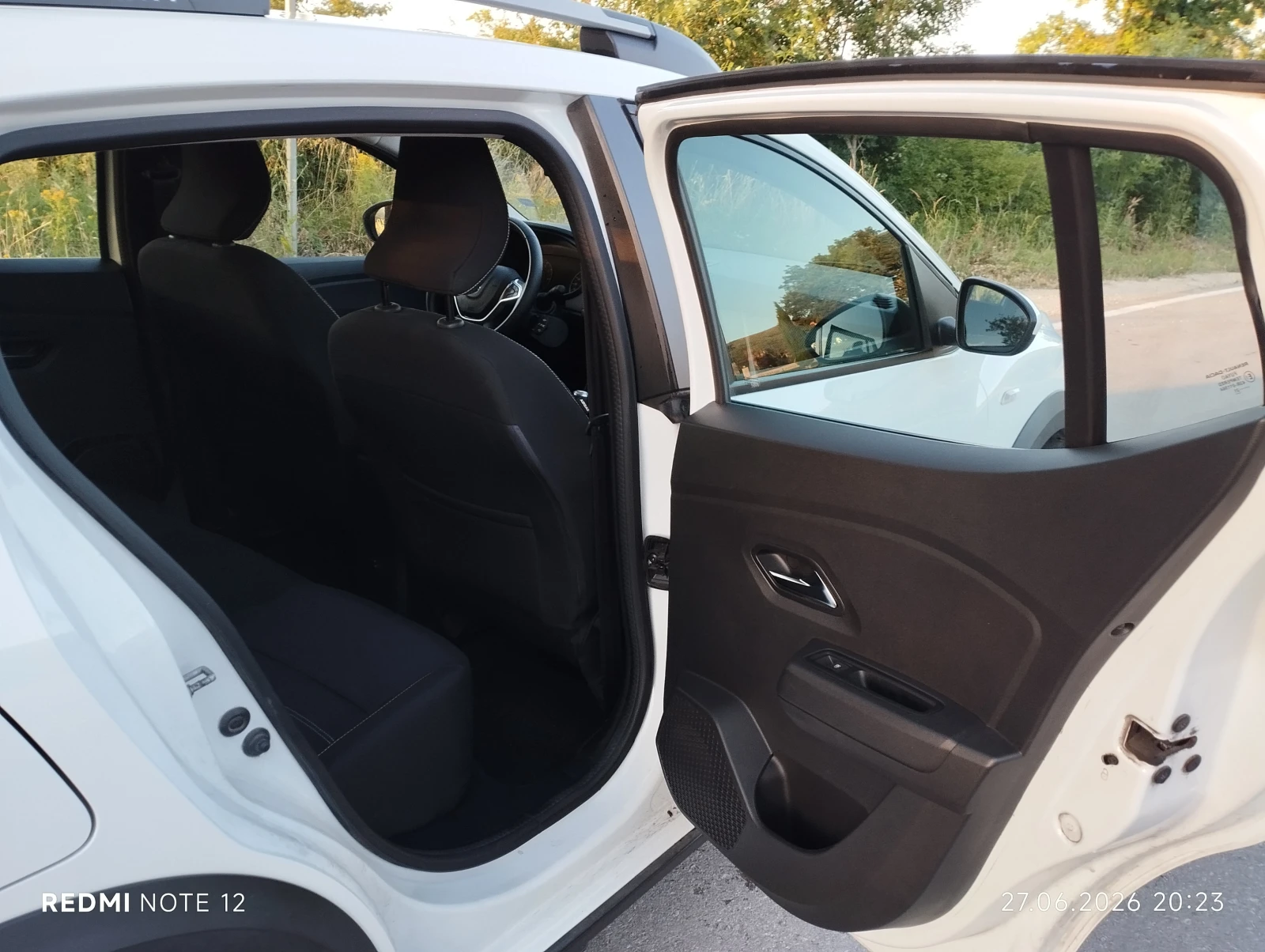 Dacia Sandero Stepway 1.0 LPG (Eco-G 100), снимка 9 - Автомобили и джипове - 55091061