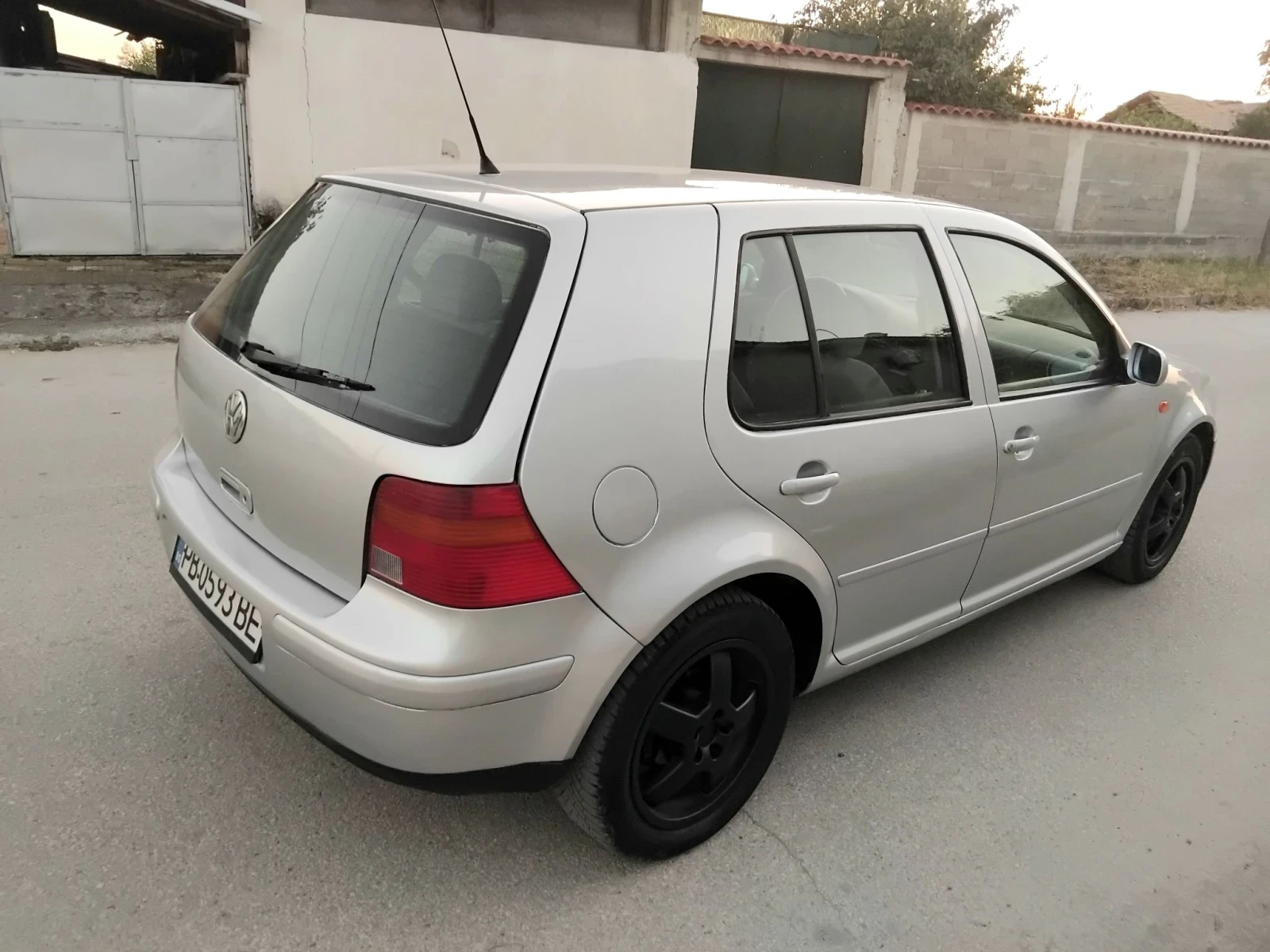 VW Golf 1.9TDI.110k + КЛИМА , снимка 3 - Автомобили и джипове - 55807831