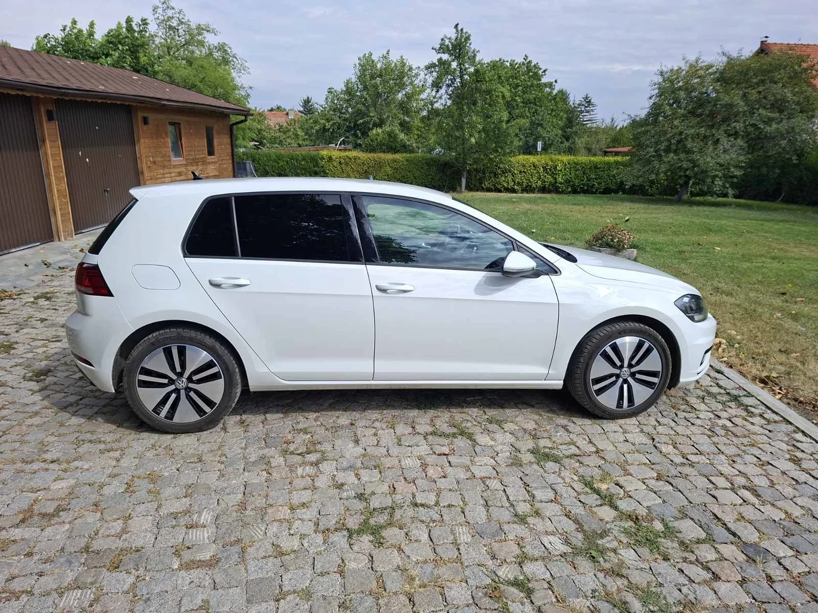 VW Golf, снимка 8 - Автомобили и джипове - 56076099