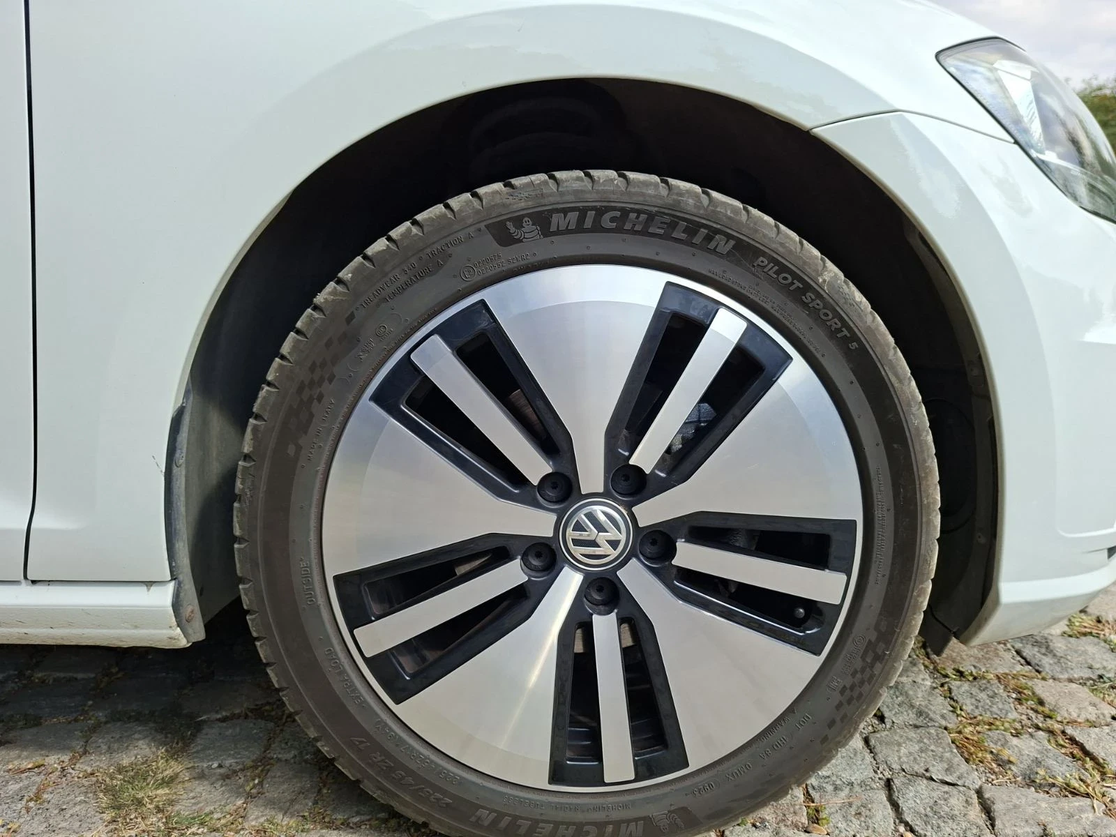 VW Golf, снимка 9 - Автомобили и джипове - 56076099