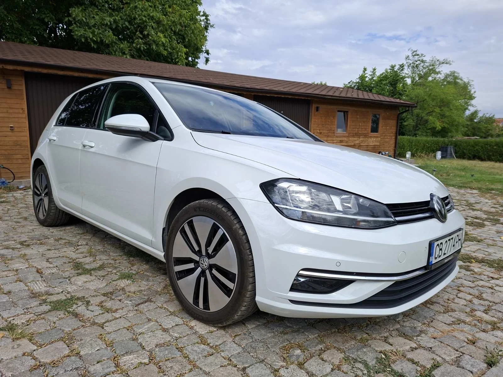 VW Golf, снимка 2 - Автомобили и джипове - 56076099