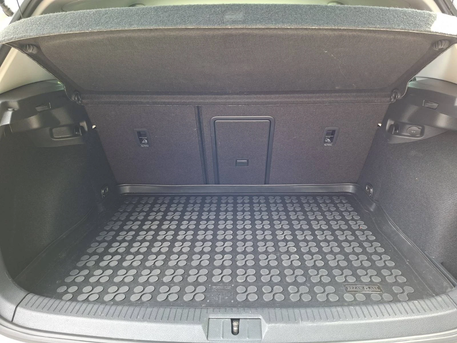 VW Golf, снимка 14 - Автомобили и джипове - 56076099