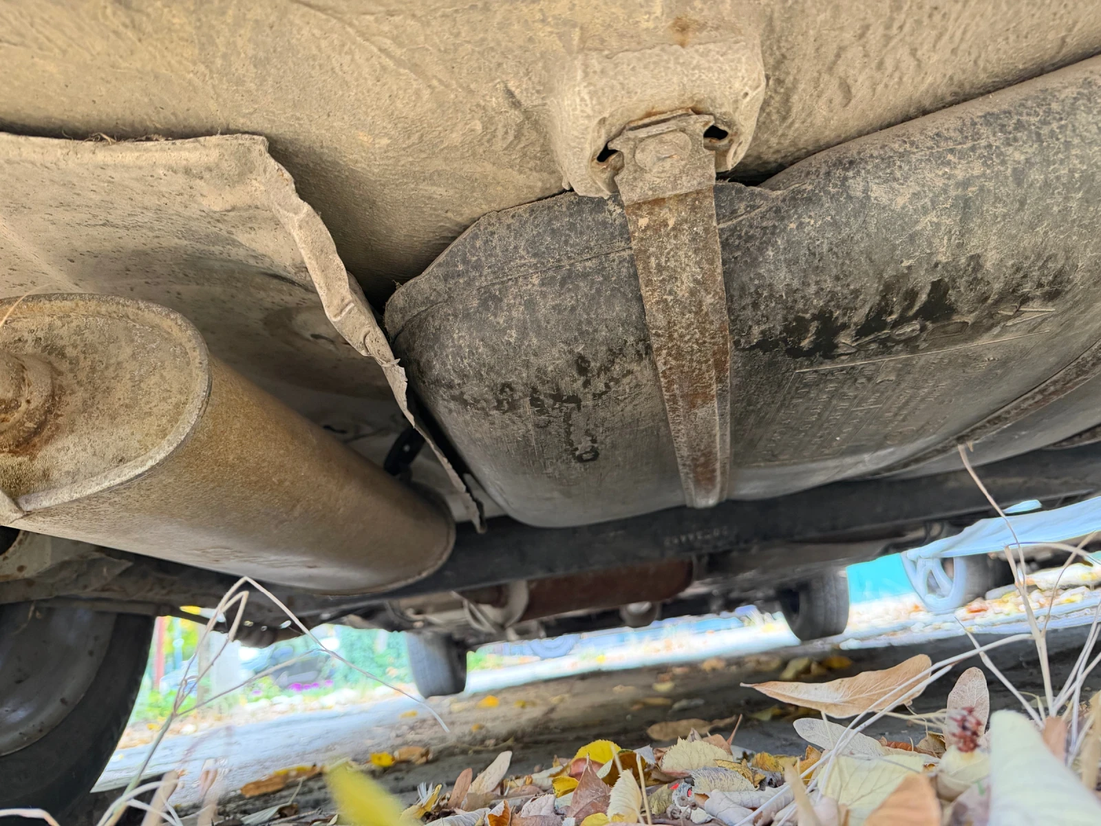 VW Golf 1.6, снимка 13 - Автомобили и джипове - 56246097