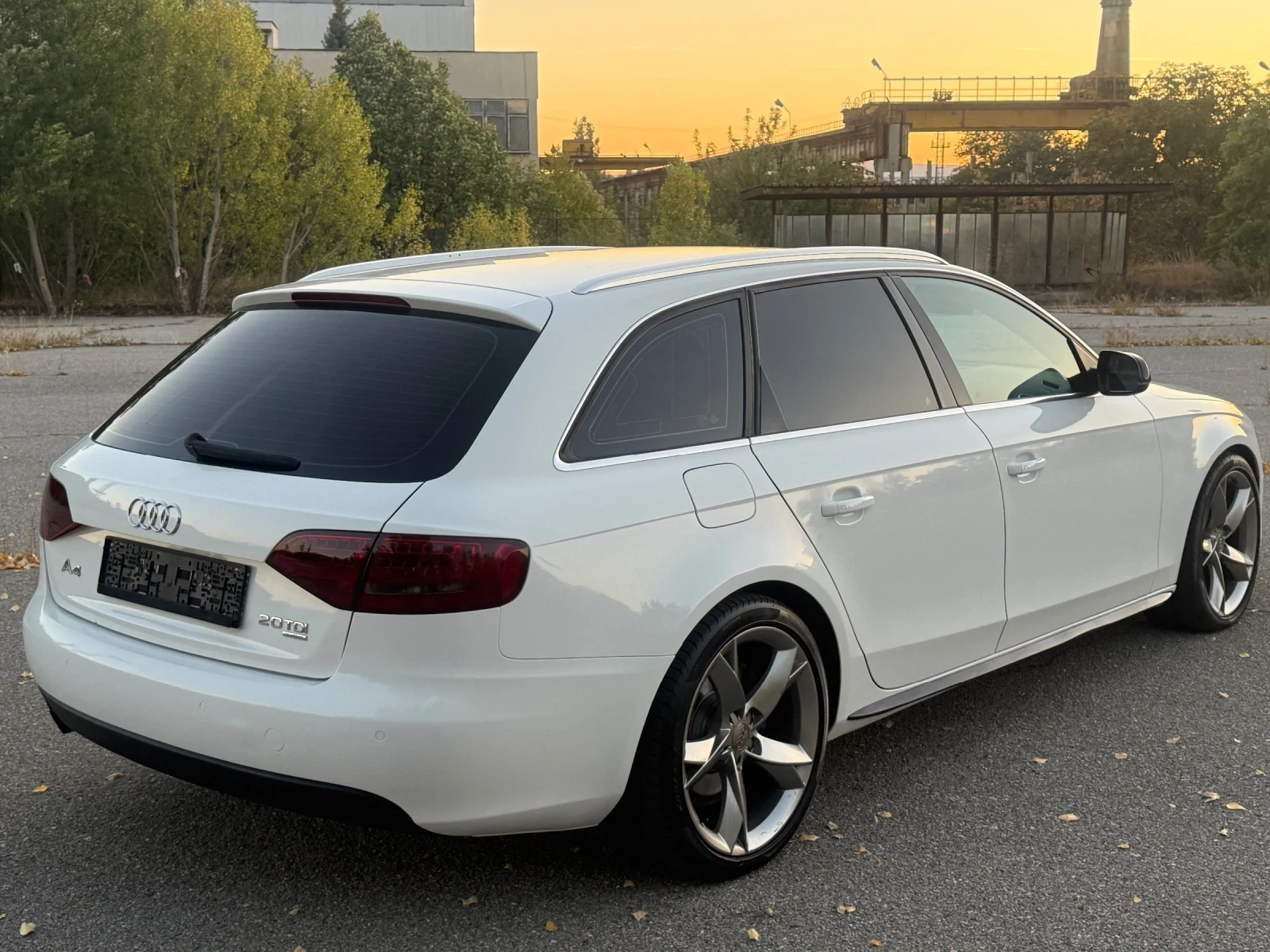 Audi A4 2.0TDI 4x4, снимка 7 - Автомобили и джипове - 56262195