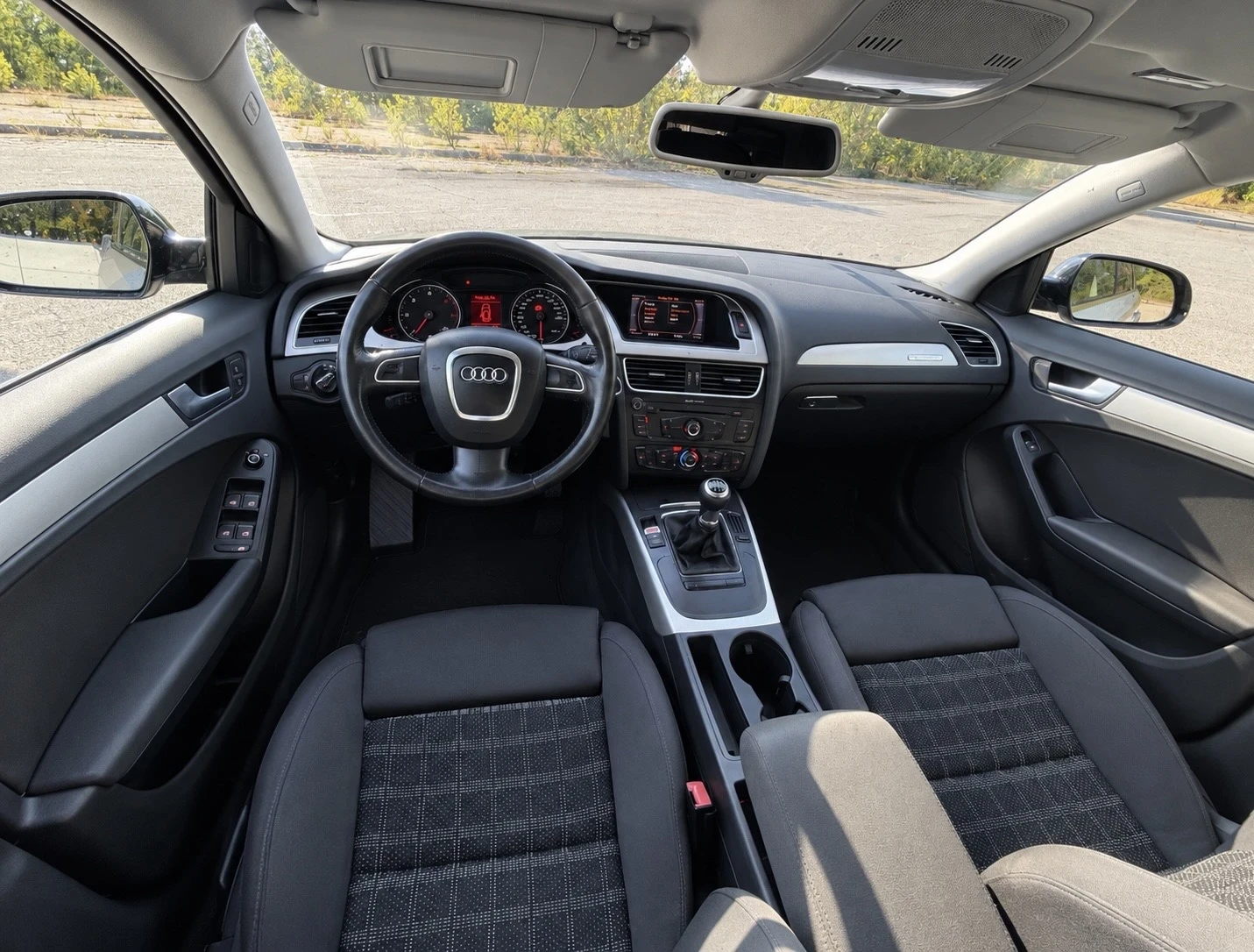 Audi A4 2.0TDI 4x4, снимка 10 - Автомобили и джипове - 56262195