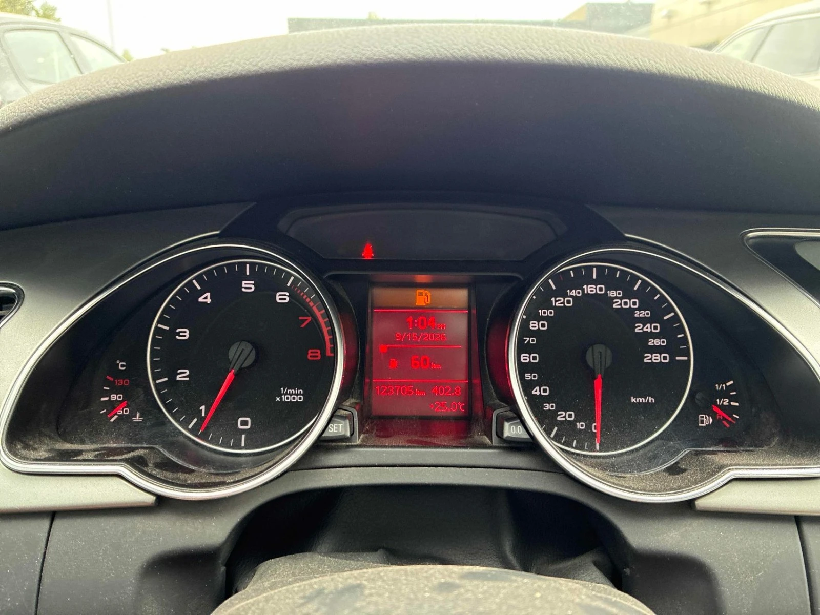 Audi A5 2.0L * АвтоКредит * (ЦЕНА ДО БГ), снимка 13 - Автомобили и джипове - 56277713
